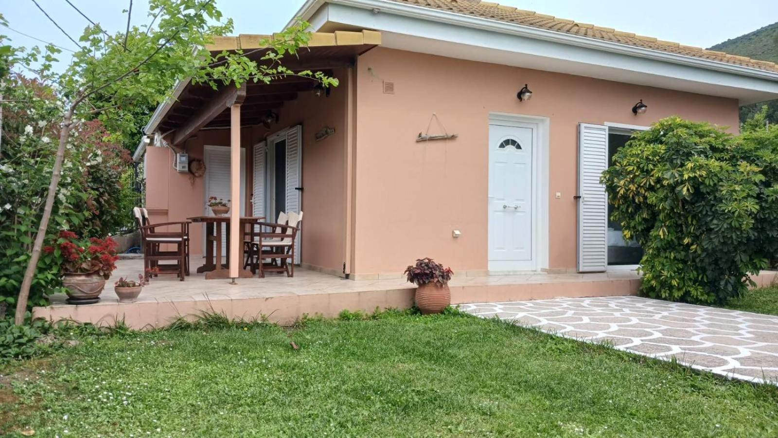 Villa Ioannidis Парга Экстерьер фото